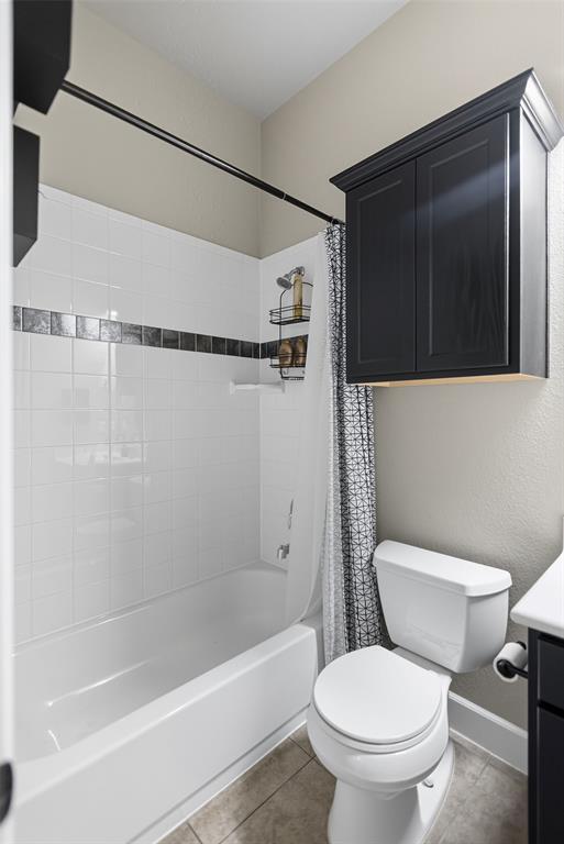 Building Photo - 513 Cerezo Dr