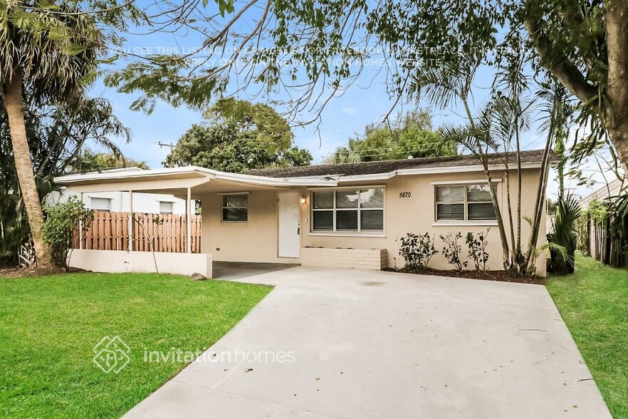 Building Photo - 5670 S 38th Ct