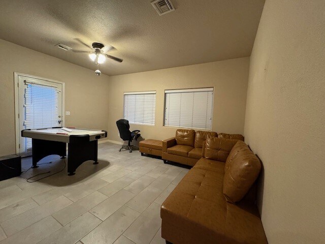 Building Photo - 1486 Riverfront Dr