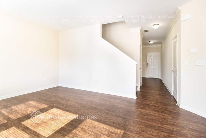 Building Photo - 3205 Franklin St