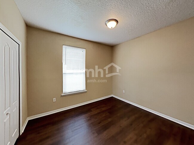 Building Photo - 13145 Tom Morris Dr