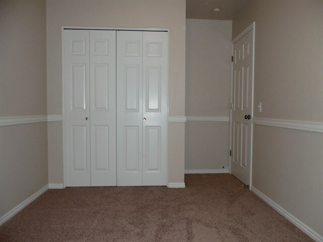 Building Photo - 1859 N 750 W