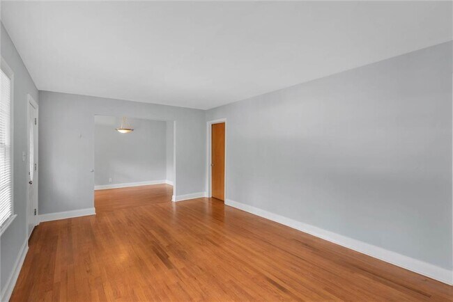 Building Photo - 1857 Fern Creek Ln NE