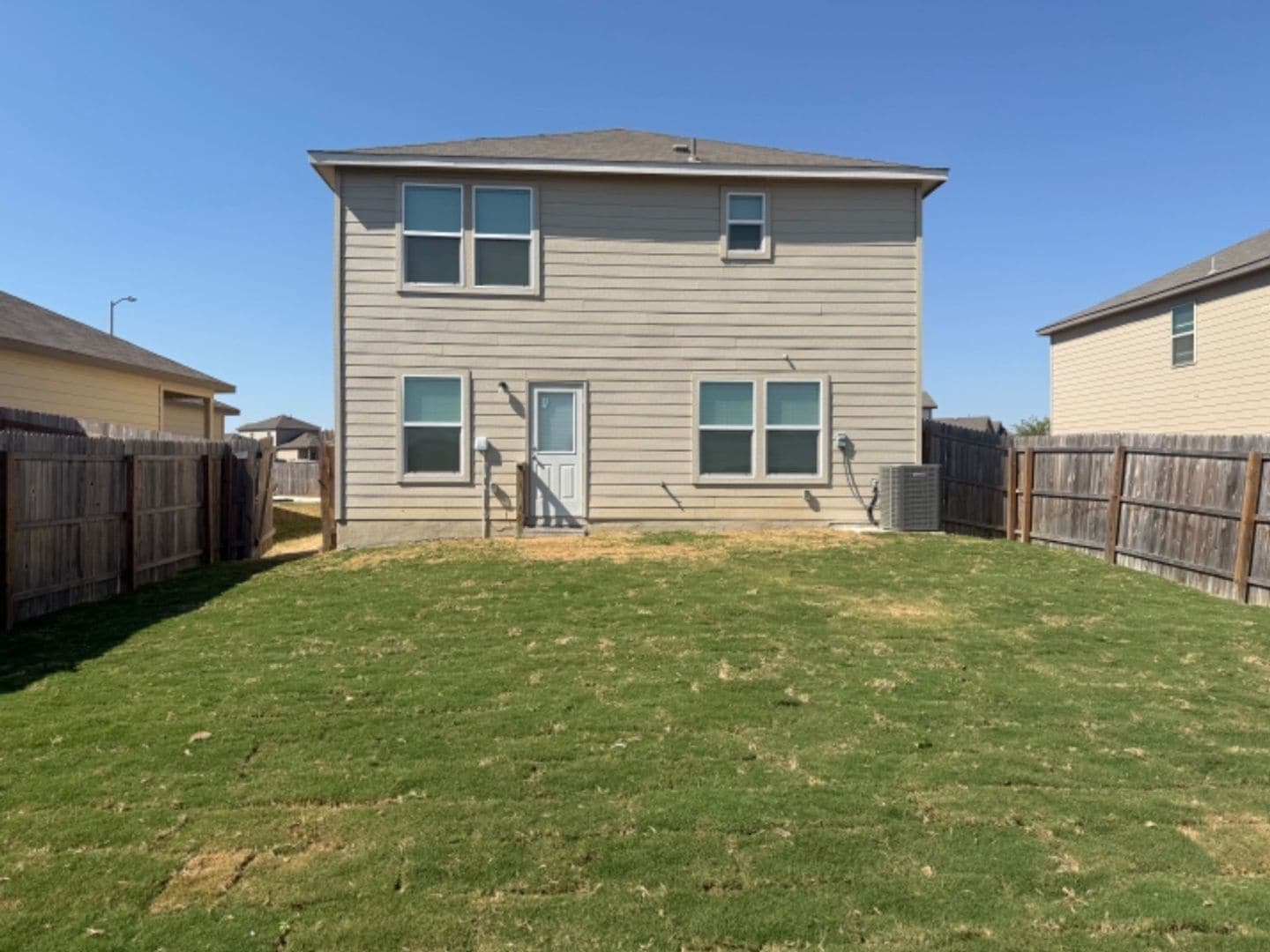 Building Photo - 414 Retama Pass