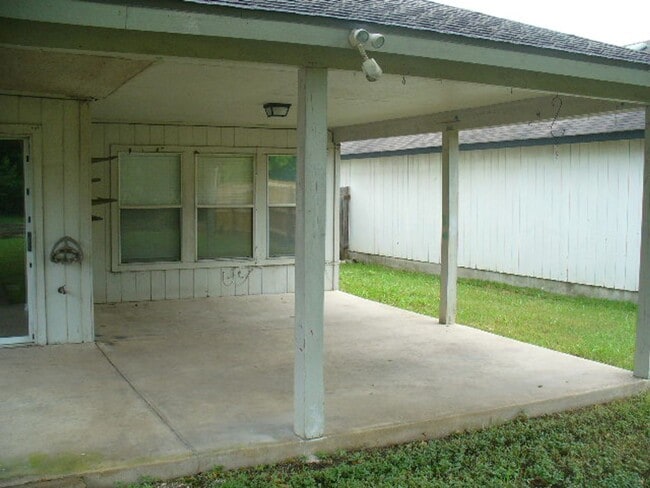 Building Photo - Ready for Move-In