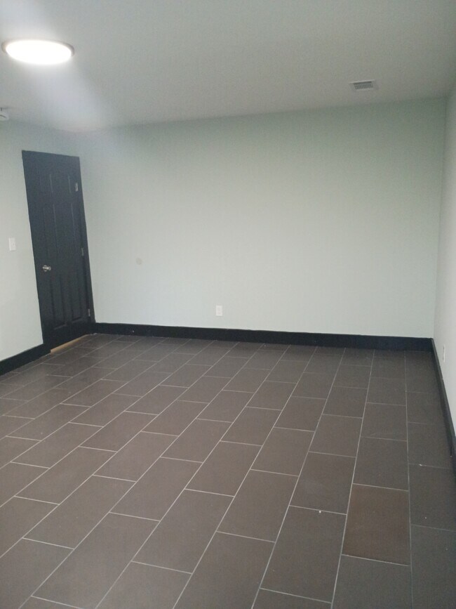 Building Photo - 1796 Wildrose St