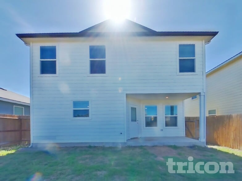 Building Photo - 13215 Winemaker Dr