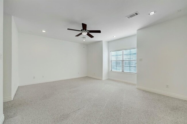Building Photo - 7539 Highmeadow Dr