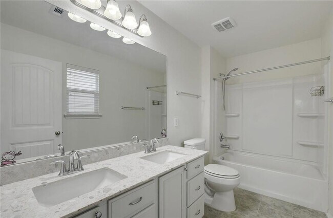 Building Photo - 261 New Bridge Dr