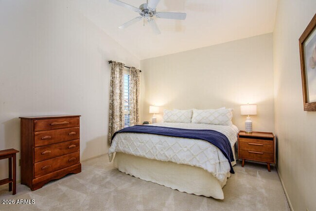 Building Photo - 10929 E Spring Creek Rd