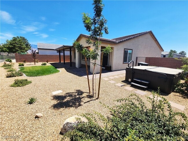 Building Photo - 4096 E Cactus Cyn Dr