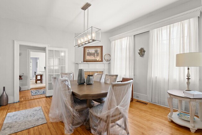 Building Photo - 335 Ashley Ave