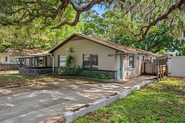 Building Photo - 1193 Bass Blvd