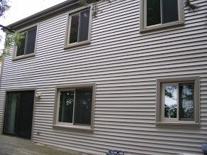 Building Photo - 330 E Forest Knoll Dr