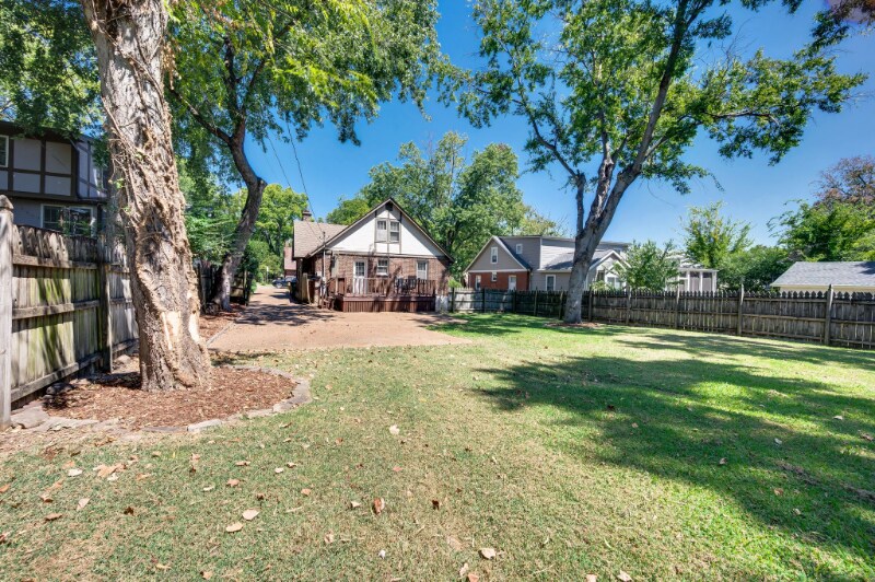 Building Photo - 2811 Belcourt Ave