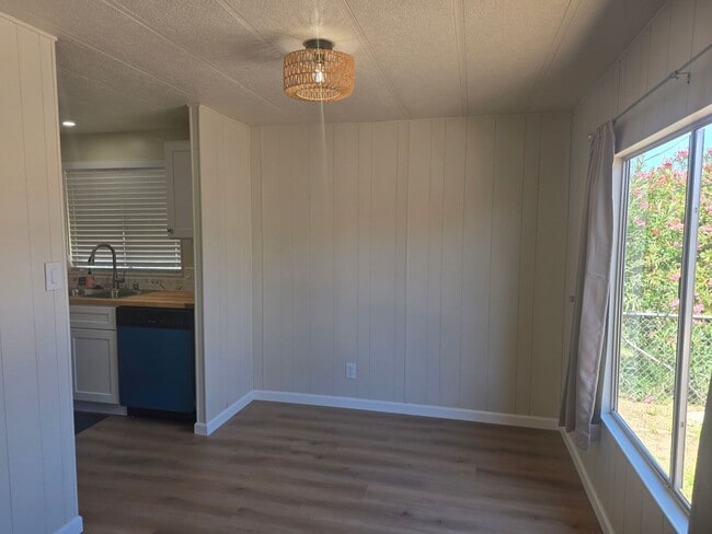 Building Photo - Fully Remodeled 2 bed/2 bath on 2 lots and Huge detached Garage!