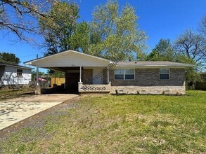 Building Photo - 404 N Scott St