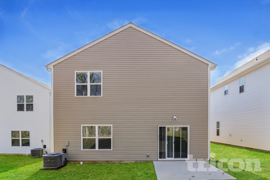 Building Photo - 111 Spring Knoll Dr