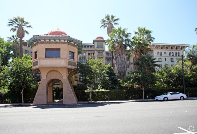 Building Photo - Historic Castle Green Hotel & Apartments