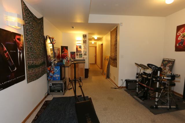 Building Photo - 1033 N Mozart St