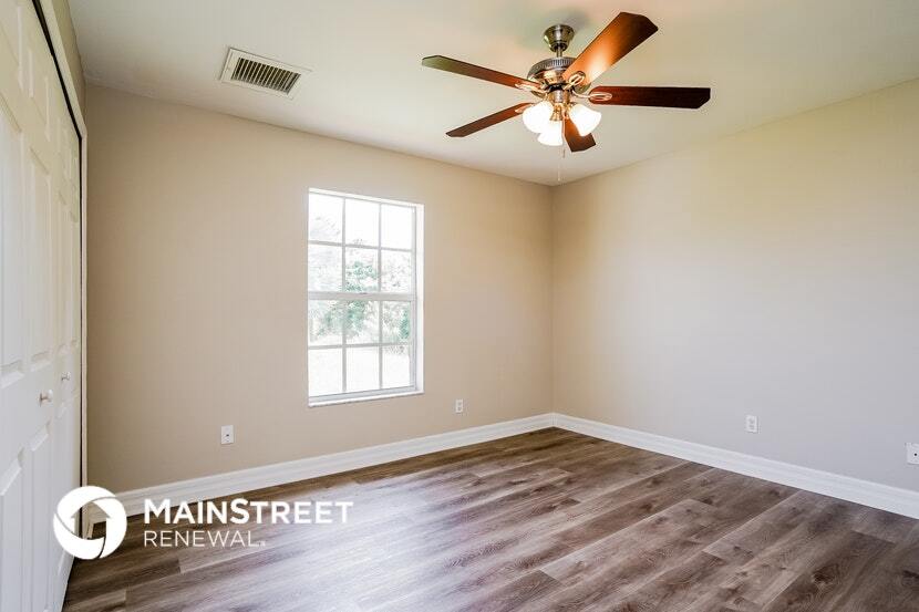 Building Photo - 1047 Kellogg St E