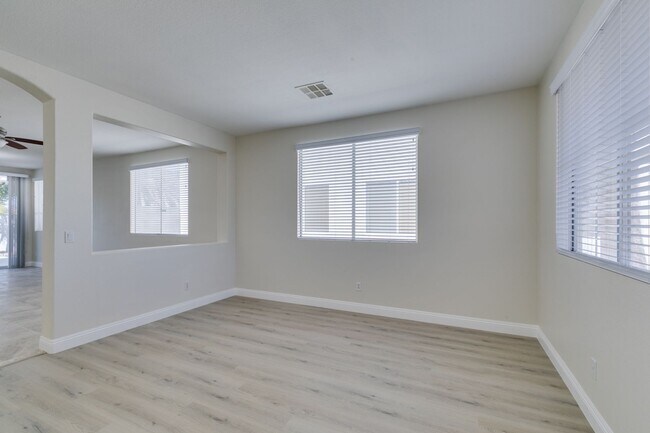 Building Photo - Charming 3-Bedroom Single-Story Home in North Las Vegas!