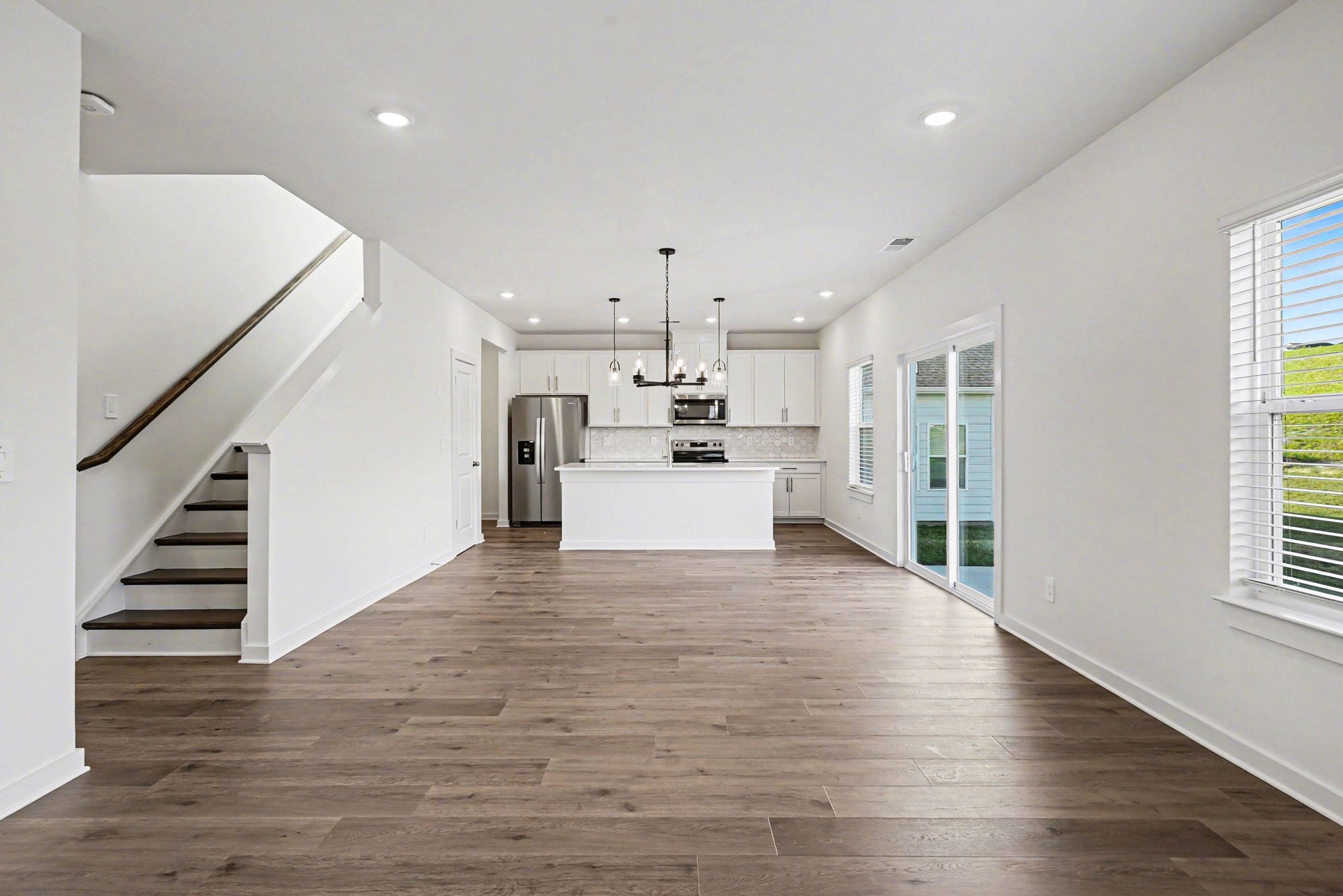 Building Photo - 1933 Mahala Dr