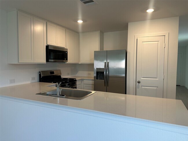 Building Photo - 31415 Pratola Serra Cir