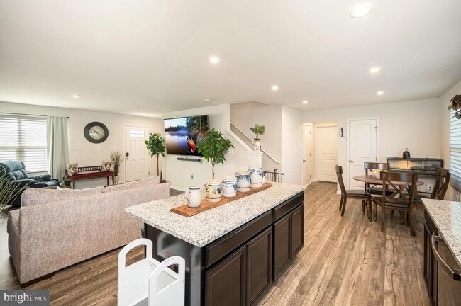 Building Photo - 12062 Rundle Crossing