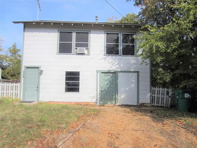 Building Photo - 1227 Peak St