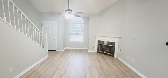 Building Photo - 2419 Nugget Ln
