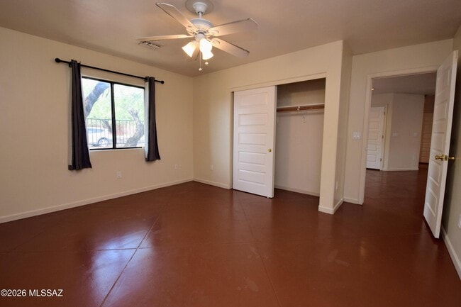 Building Photo - 203 S Cherry Ave