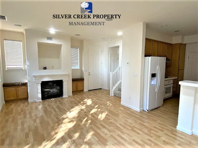 Building Photo - Dublin Townhouse with Solar!  3 Bed 2.5 Ba...