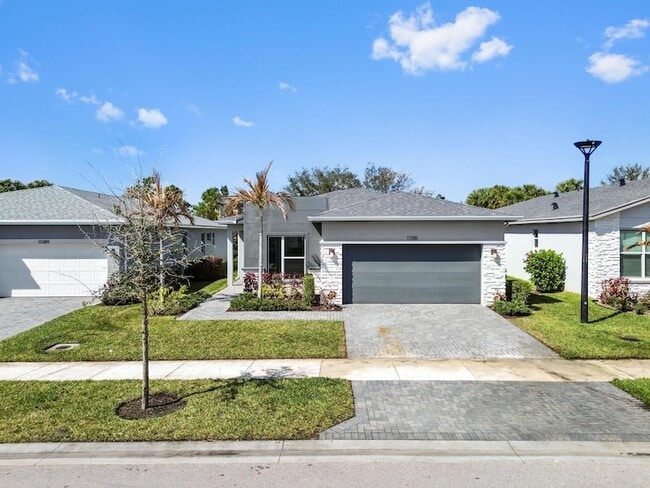 Building Photo - 11381 SW Lyra Dr.