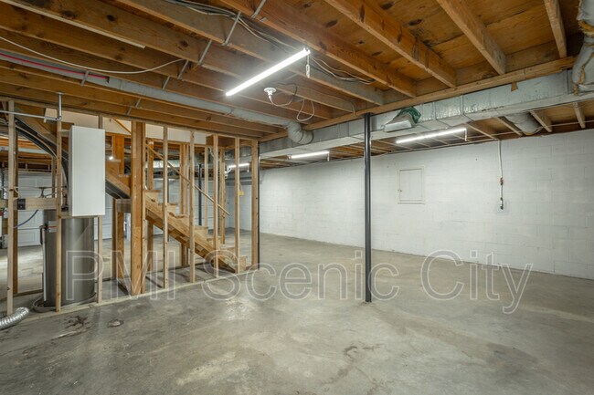 Building Photo - 5907 Browntown Rd