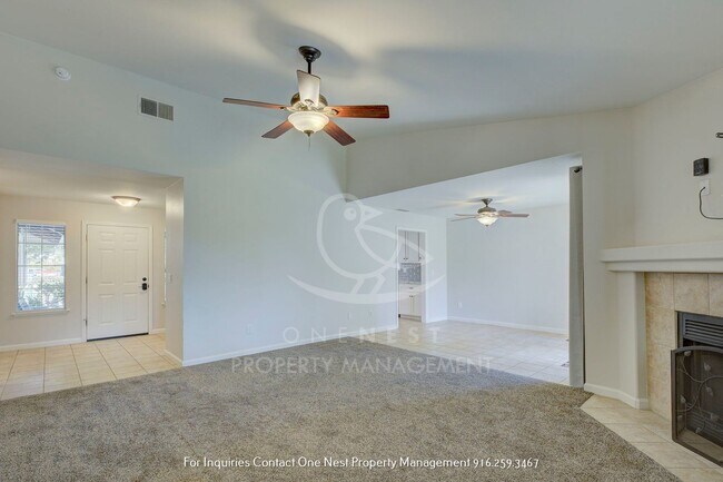 Building Photo - Updated 3 Bedroom 2 Bathroom Home in Wheat...