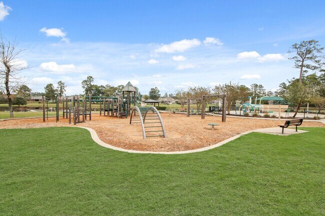 Building Photo - 227 Brazen Forest Trl