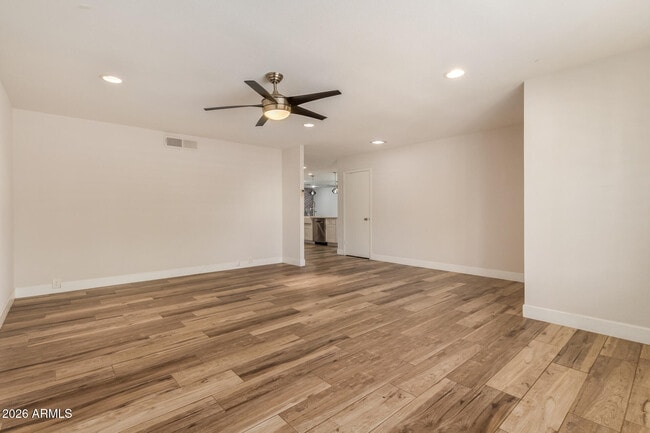 Building Photo - 1829 W Orchid Ln