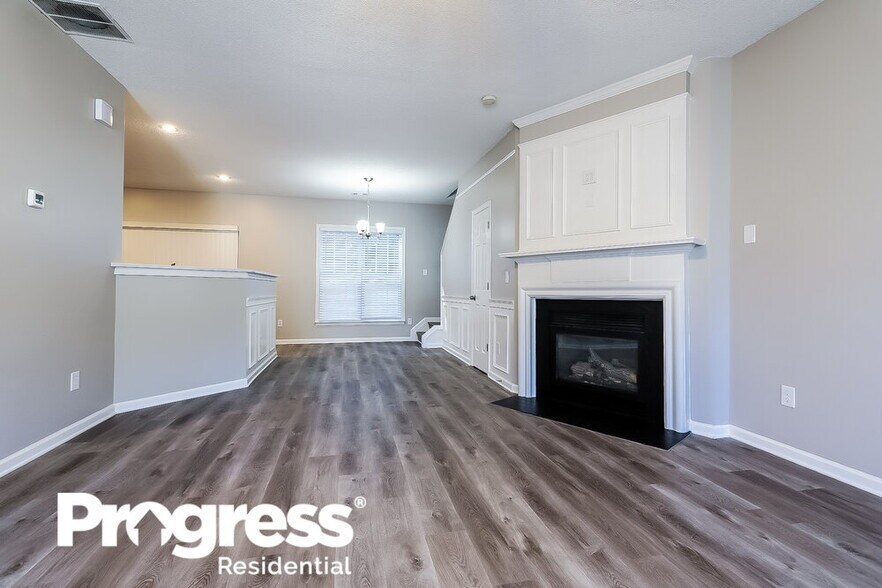 Building Photo - 2794 Regent Walk Dr