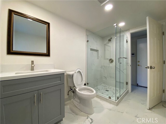 Building Photo - 2072 Maverick Cir