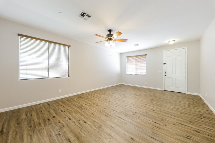 Building Photo - 43362 N Vista Hills Dr