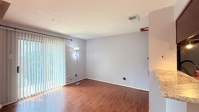 Building Photo - 2120 El Paseo St