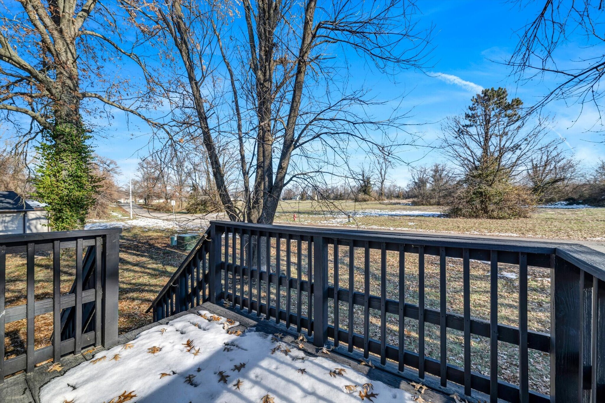 Building Photo - 11 Carriage Lane