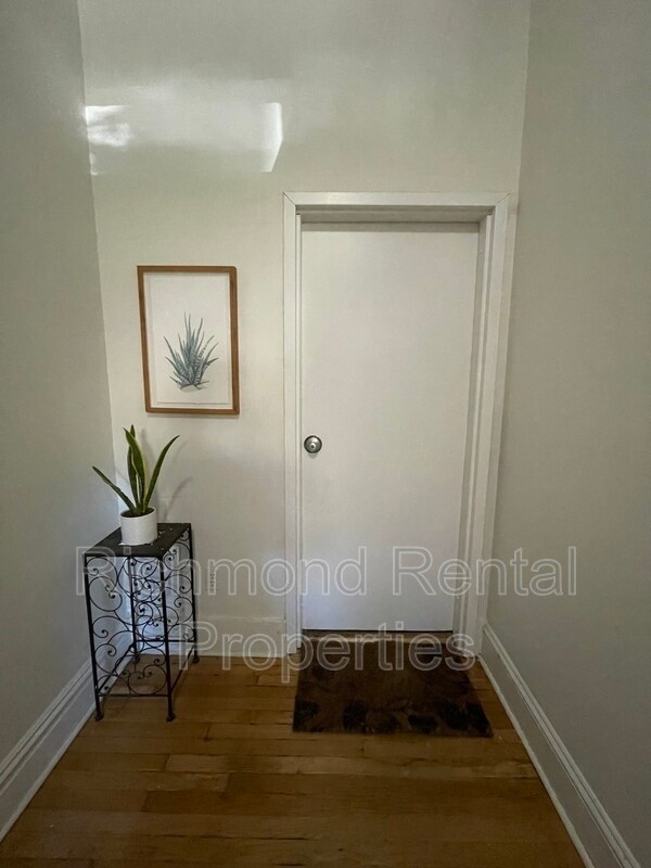 Building Photo - 1603 Hanover Ave