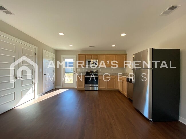 Building Photo - MOVE IN SPECIAL!!! - Wonderful Home for Rent in Talladega, AL... Available to View Now!!! - Sign ...