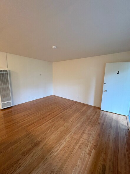 Building Photo - 16 Pacheco St