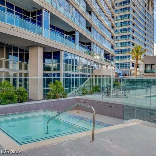 Building Photo - 4575 Dean Martin Dr