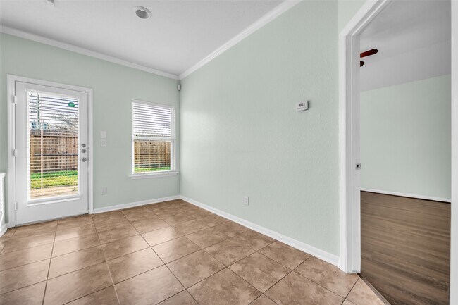 Building Photo - 21611 Mt McKinley Way