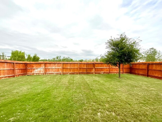 Building Photo - 10583 Pablo Way