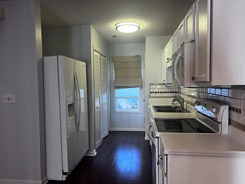 Building Photo - 1511 Willoughby Pk Ct